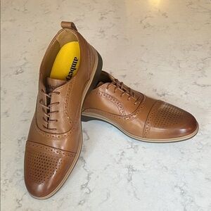 Classic Tan Leather Derby Shoes